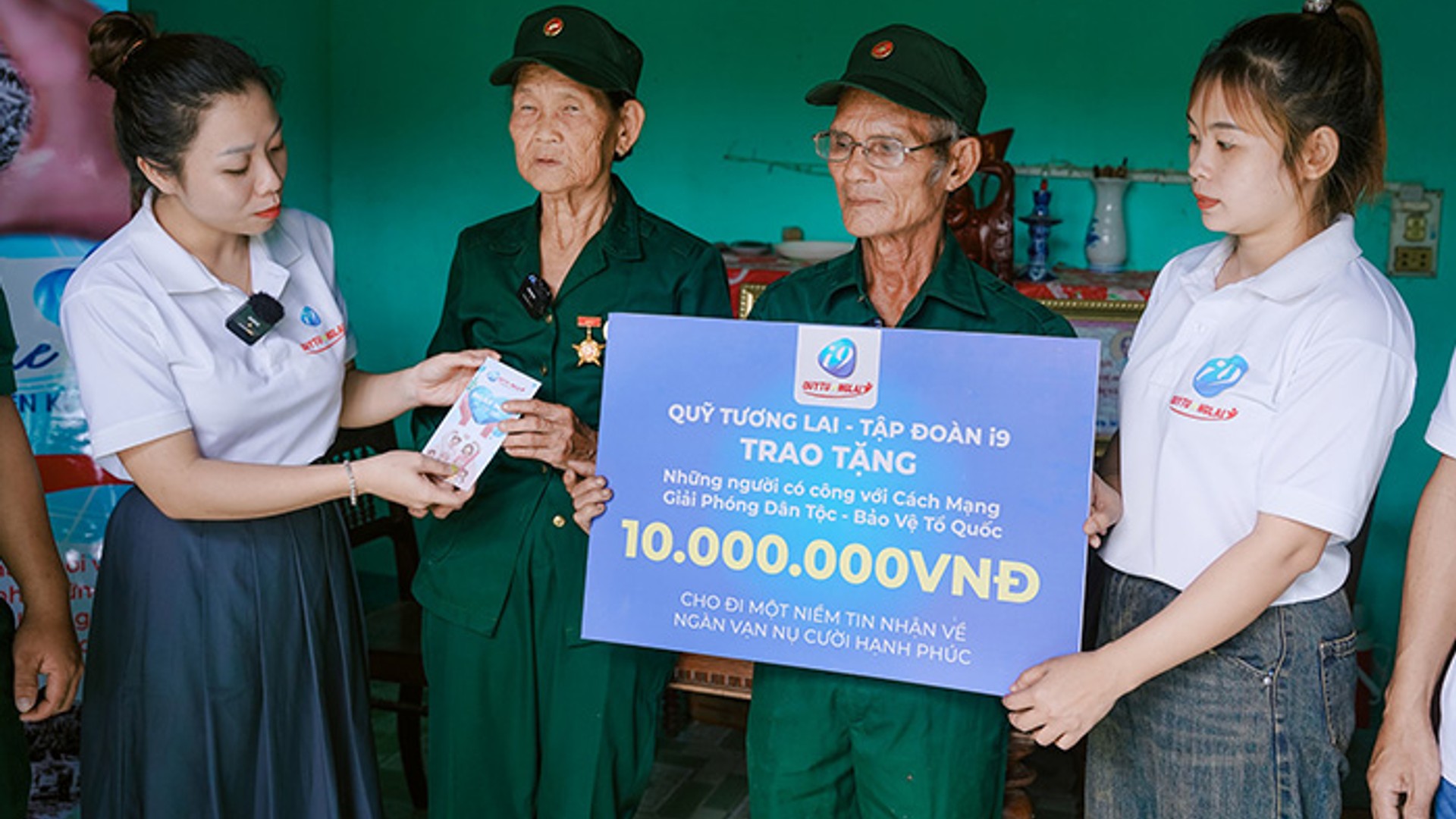 Hình ảnh minh họa hỗ trợ khách hàng và quản lý tài khoản ok99